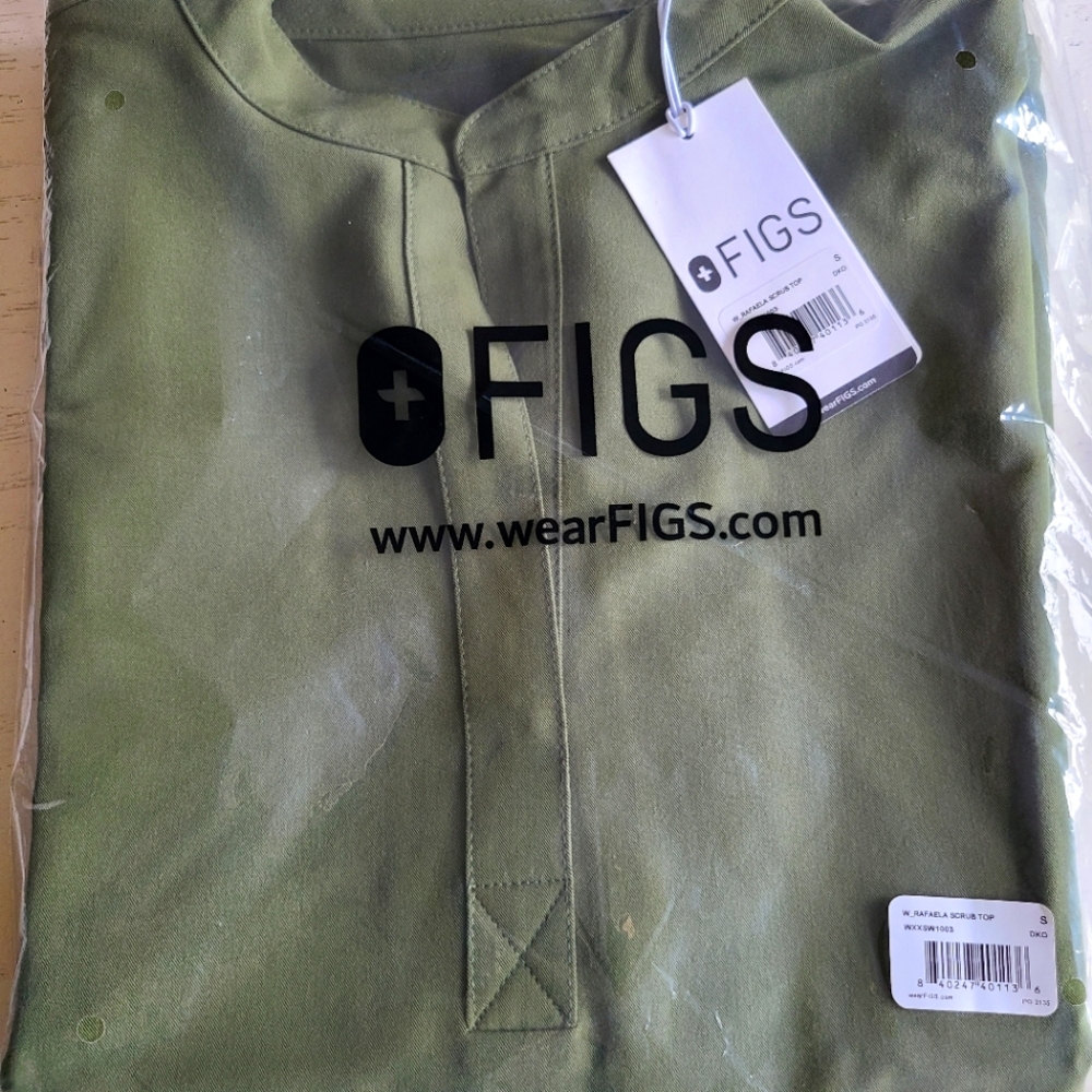 FIGS RAFAELA Scrub Top